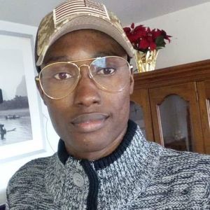 Meet your Posher, Dino